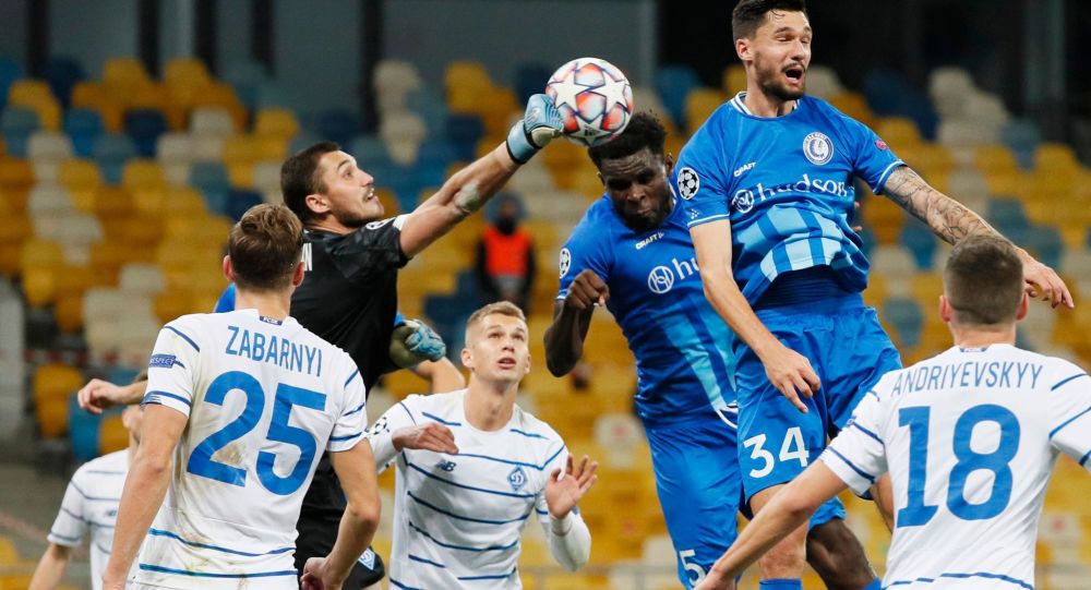 Mircea Lucescu a dus-o pe Dinamo Kiev în grupele Ligii Campionilor - fotbal1-1601451706.jpg