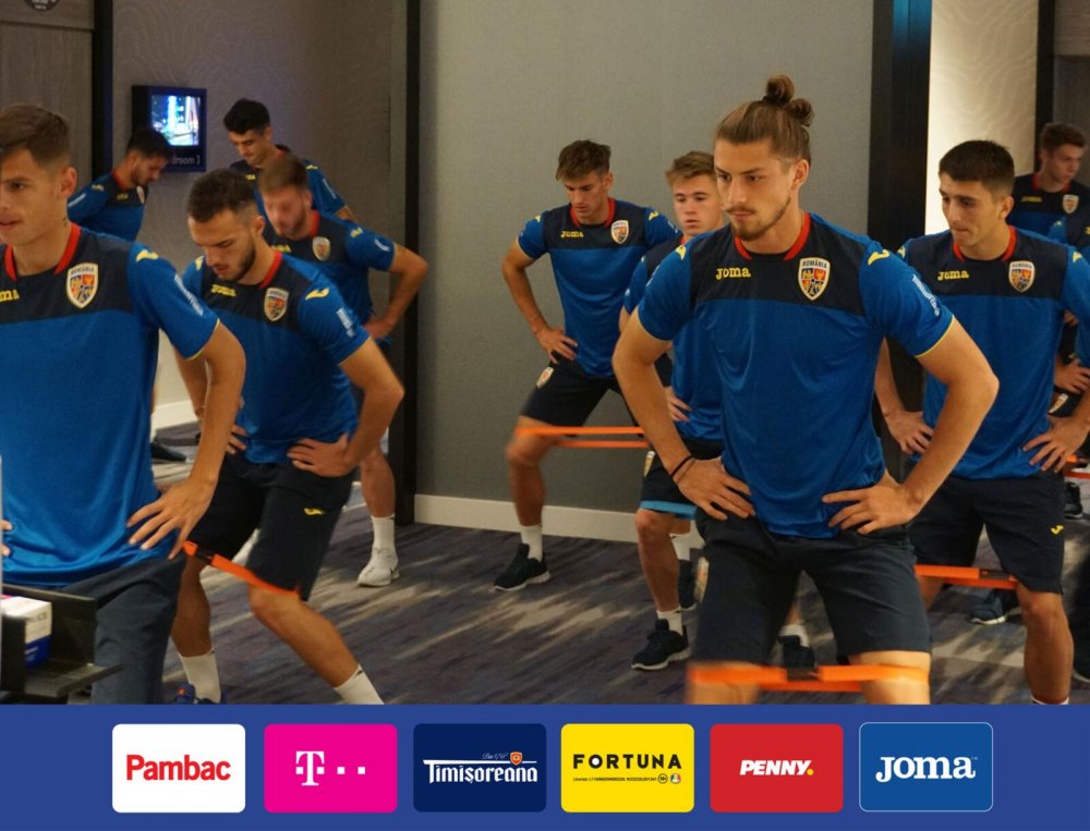 Fotbal / Tricolorii U21, exerciții de stretching în hotel. Vineri, meciul cu Ucraina - fotbal1-1602153240.jpg