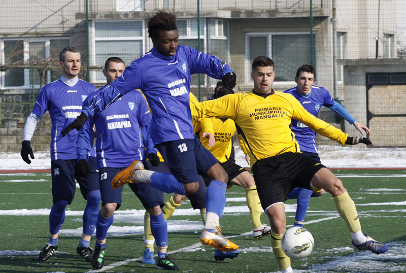 Fotbal / Callatis Mangalia, 1-5 în amicalul de la Kavarna - fotbal3-1329645691.jpg