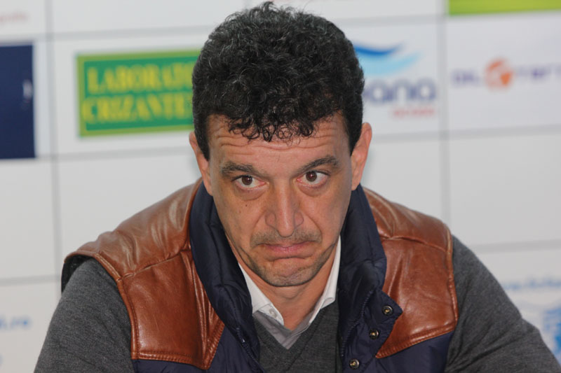 Artimon rămâne la FC Farul, Giani Nedelcu refuză demisia - fotbalalinartimon2-1352841201.jpg