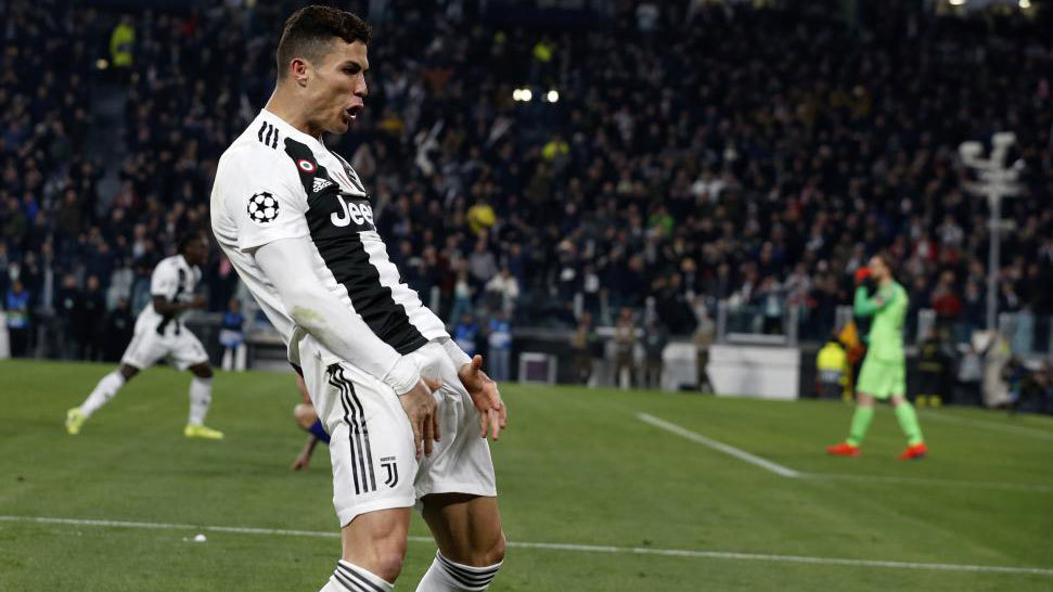 Cristiano Ronaldo scapă de suspendare după gestul din meciul cu Atletico Madrid - fotbalcristiano-1553246496.jpg