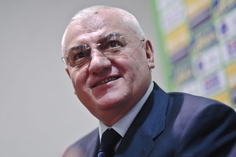 Dragomir vrea să propună reducerea echipelor din Liga I - fotbaldragomir-1380058167.jpg