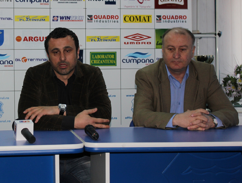 Lică și Munteanu reacționează la demisia lui Diaconescu - fotbalfarulreactie-1352749685.jpg
