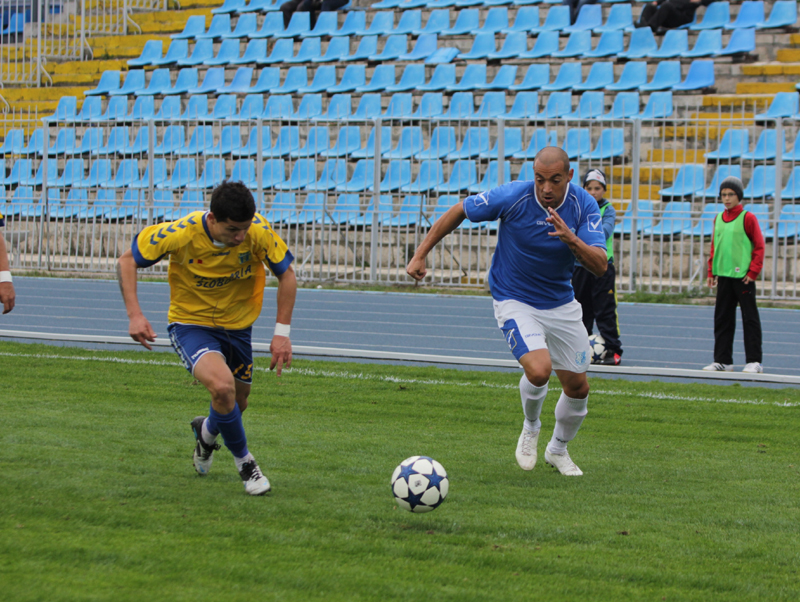 FC Farul a învins Viitorul Constanța, ieri, într-un amical - fotbalfarulviitorul-1354871214.jpg