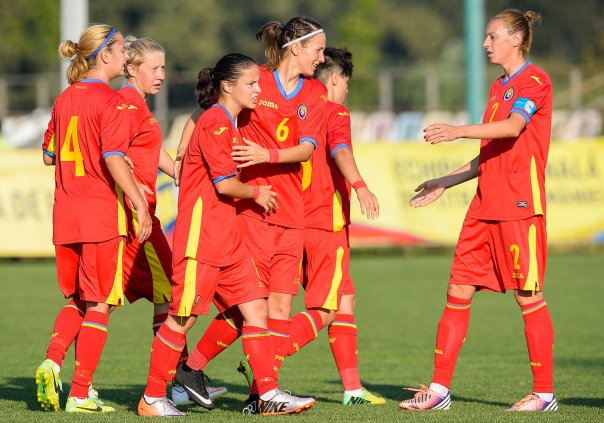 Fotbal feminin: România, victorie răsunătoare cu Republica Moldova - fotbalfemsursafrf-1440749293.jpg