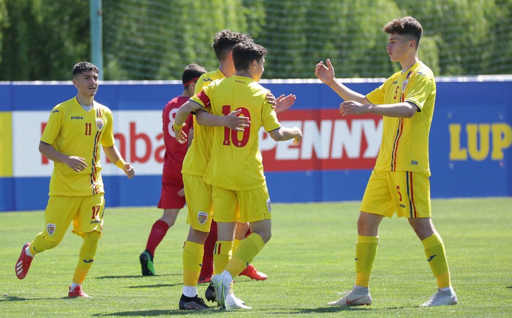 Fotbal / Naţionala U16, victorie în amicalul cu Moldova. Golul doi, marcat de un jucător al Viitorului - fotbaljuniori-1620736833.jpg