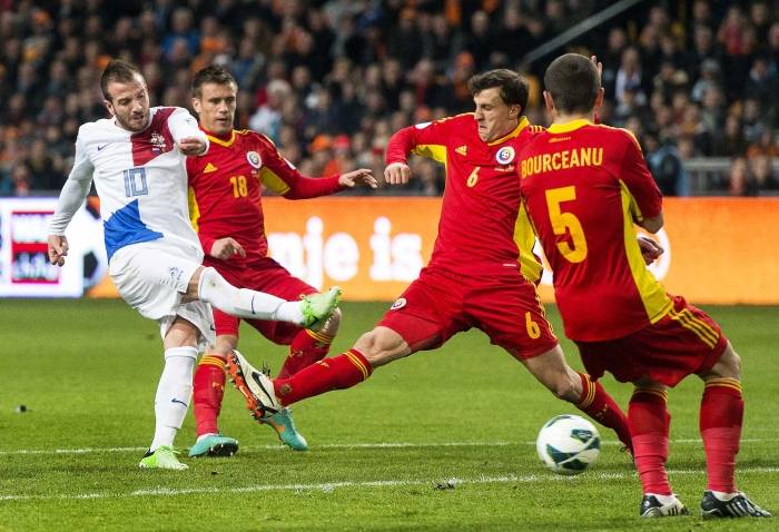 Fotbal / România a pierdut partida cu Olanda, scor 0-4 - fotbalolandaromania-1364371725.jpg