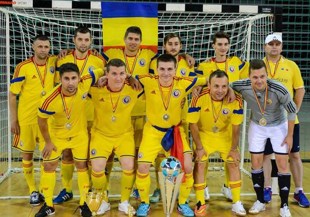 Fotbal: România a cucerit titlul Campionatului European de fotbal al persoanelor cu diabet - fotbalromaniasursafrf-1438006475.jpg