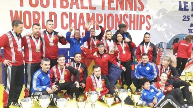 România, șapte medalii de aur și una de argint la CM de fotbal-tenis din Franța - fotbaltenis09090200-1540718882.jpg