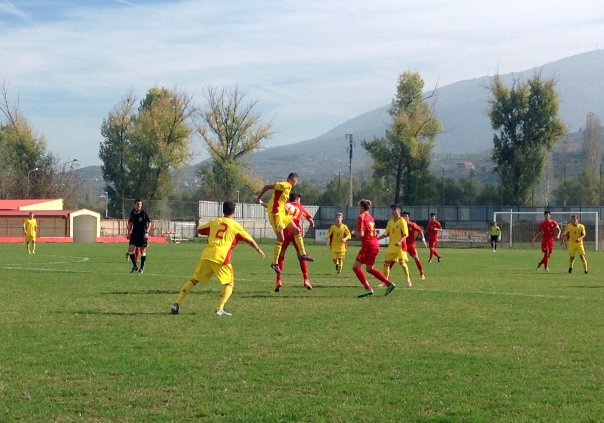Fotbal U16: România - Macedonia, dublă remiză - fotbalu16remizasursafrfro-1414136348.jpg