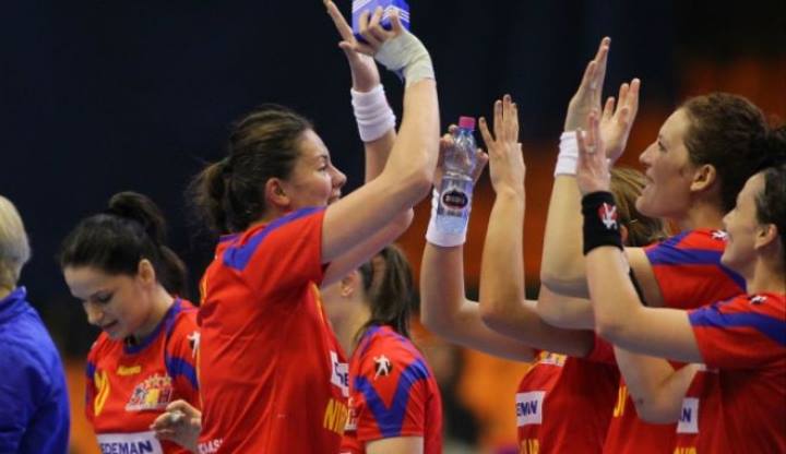 Handbal feminin: România a învins Spania la Euro 2014, 22-20 - foto-1418668955.jpg