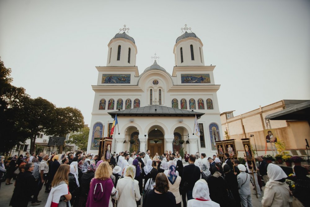 Biserica „Sf. Mare Mucenic Gheorghe” din Mangalia a fost reabilitată - fotobiserica-1640283406.jpg