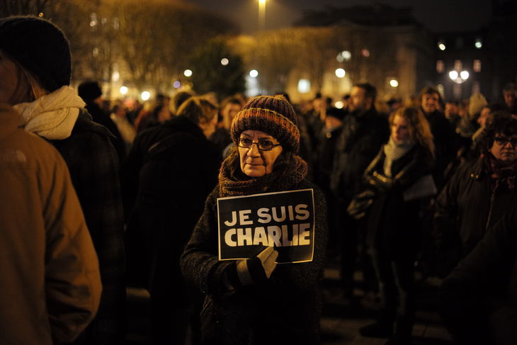 Marș al tăcerii în Franța, după atentatul de la Charlie Hebdo - franta-1420654218.jpg