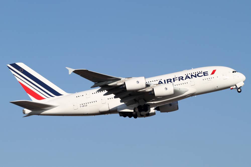 Amenințări cu bombă / Două avioane Air France au fost deviate spre aeroporturi din SUA - franta-1447829426.jpg
