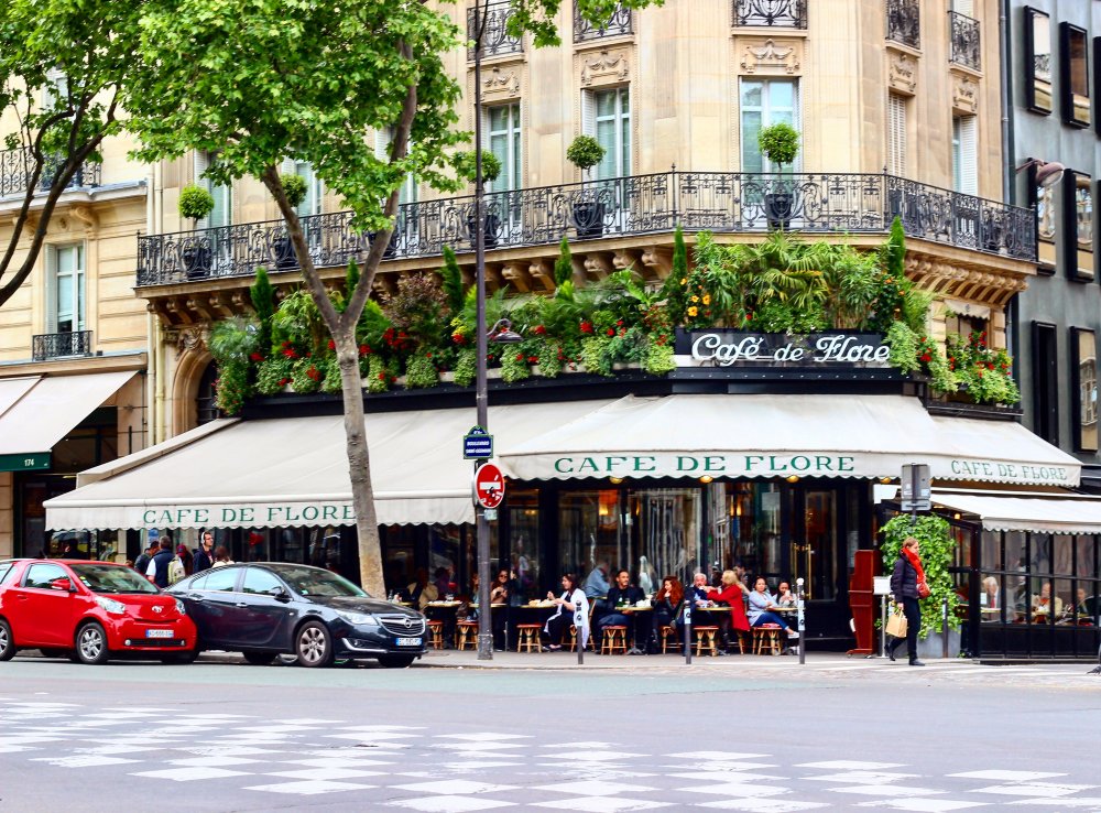 Barurile şi cafenelele din Paris se închid două săptămâni - franta-1601962259.jpg