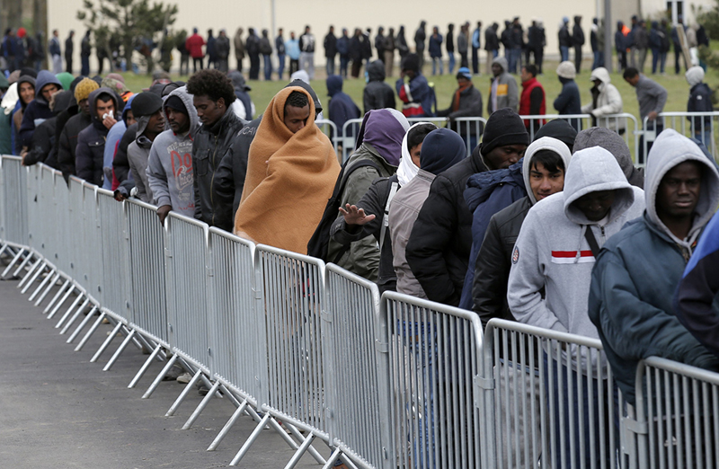 Francezii nu vor să mai primească imigranți în țara lor - frantanumaivreaimigranti-1457270451.jpg
