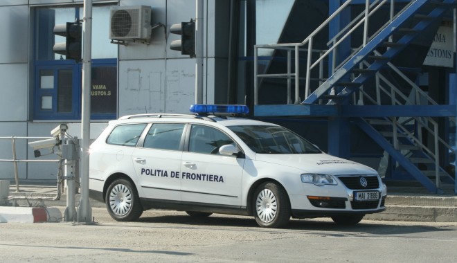 Ford furat din Suedia, descoperit la Negru Vodă - frontiera13493402871383258780138-1386663736.jpg