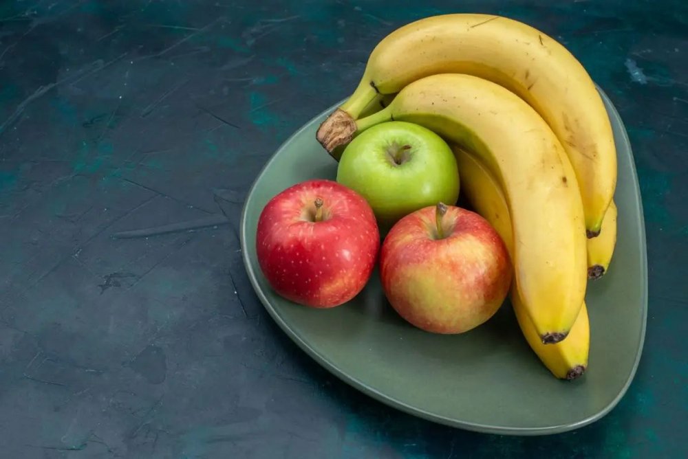 Merele și bananele ajută la reglarea nivelului de trigliceride din sânge - fructe-1687354225.jpg