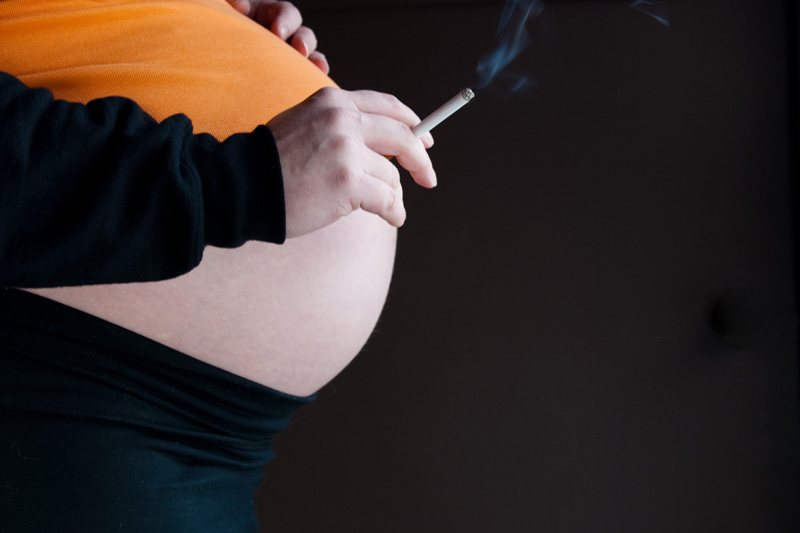 Fumatul în timpul sarcinii crește riscul de avort - fumatulintimpulsarcinii-1351450154.jpg