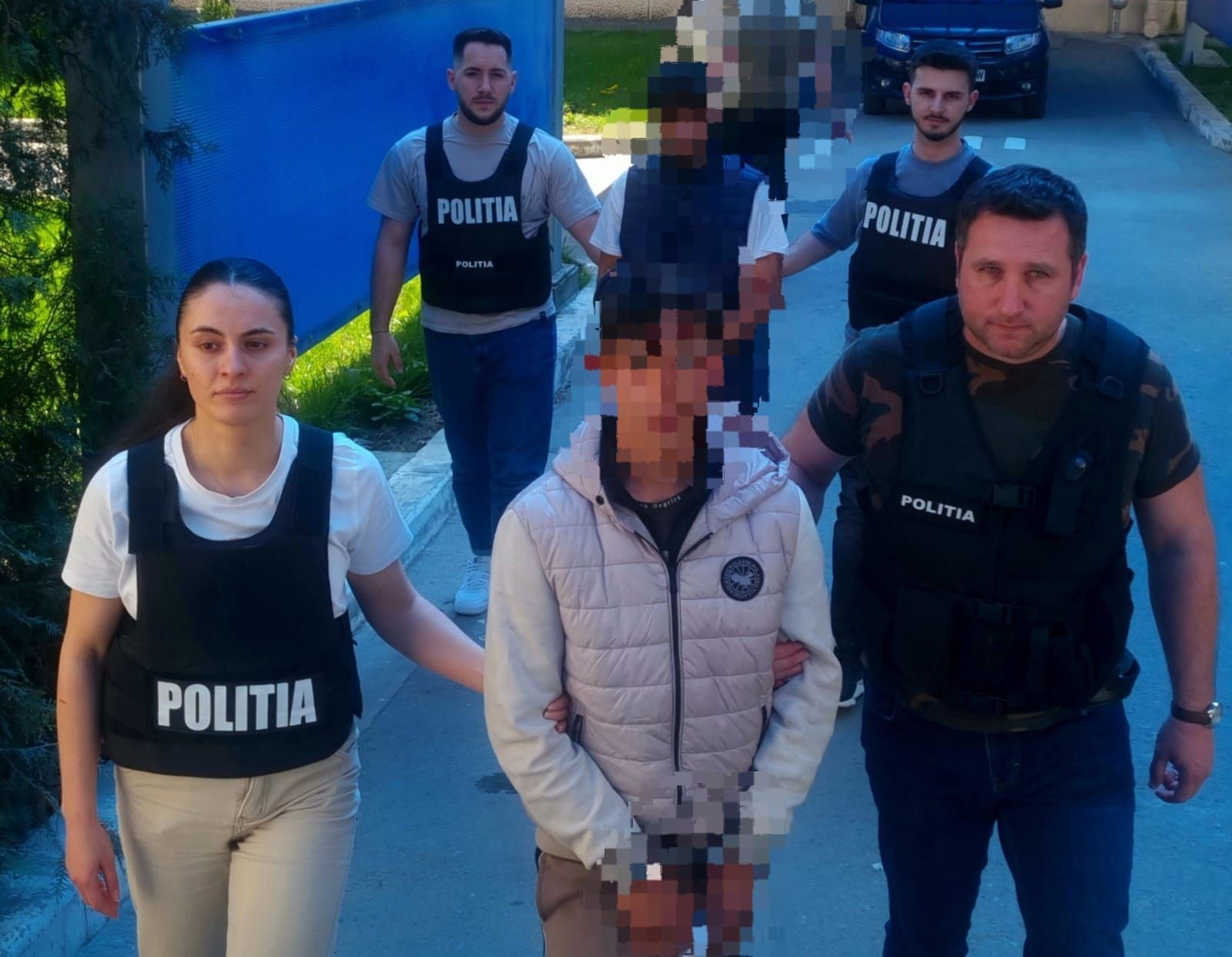 Nu s-au putut opri din furat și au ajuns în arestul Poliției Constanța - furt-calificat-1712323494.jpg
