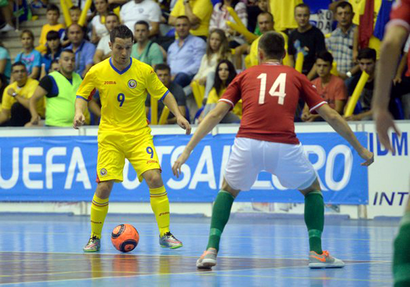 România, obiectiv - calificarea în play-off-ul pentru Campionatul Mondial de futsal - futsalromaniasursafrf-1449599702.jpg