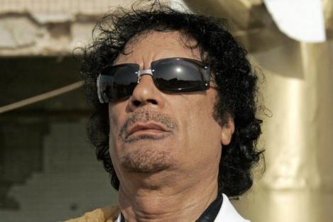 Ultimele momente din viața lui Gaddafi / VIDEO ȘOCANT - gaddafi-1319179275.jpg