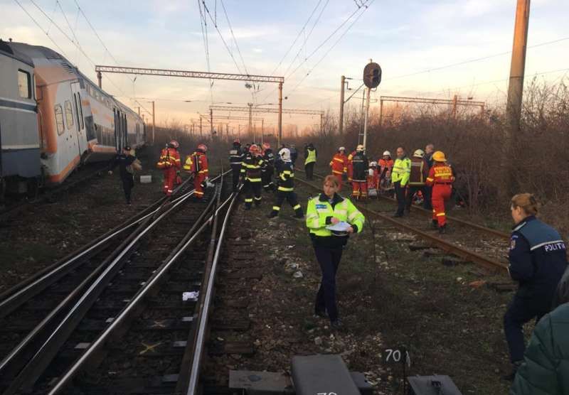 UPDATE: Noi victime în accidentul din gara Ploiești - gara-1576682515.jpg