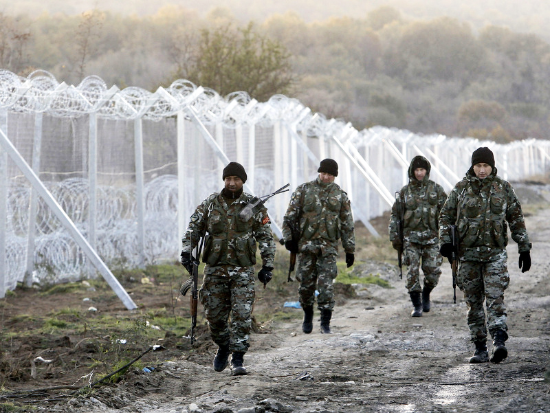 Gărzi de frontieră europene,  desfășurate pe teritoriul Macedoniei - garzi-1532004184.jpg