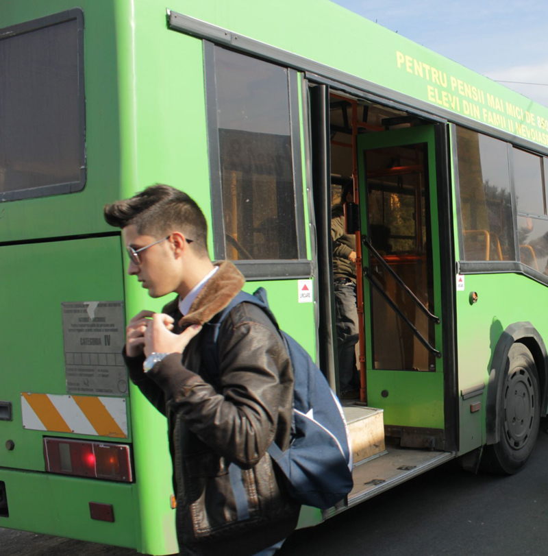 Discounturi și gratuități pentru studenți la transportul în comun, la Constanța - gatasaulinistiti-1461775318.jpg