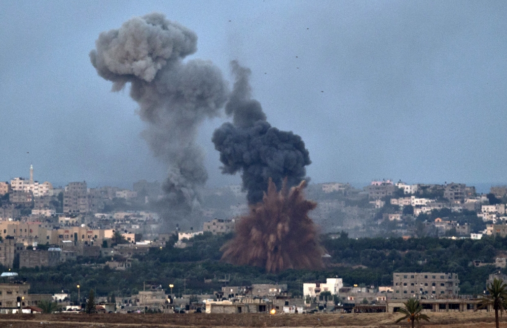 Biroul din Gaza al Russia Today a fost distrus de forțele israeliene - gaza-1353251783.jpg