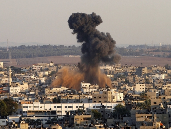 Singura centrală electrică din Fâșia Gaza, avariată de un bombardament israelian - gaza2-1406637570.jpg