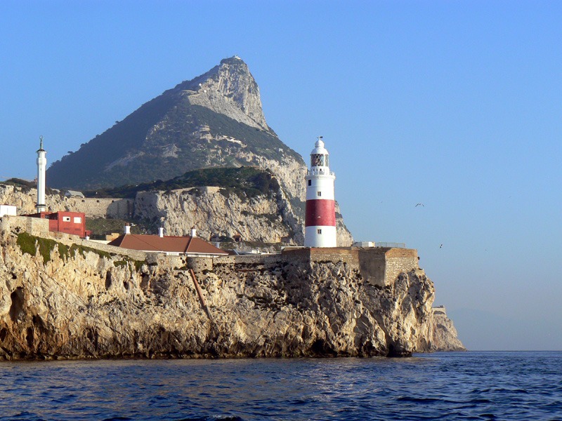 Suspecții Al-Qaida arestați în Spania planificau un atentat în Gibraltar - gibraltar-1344347098.jpg