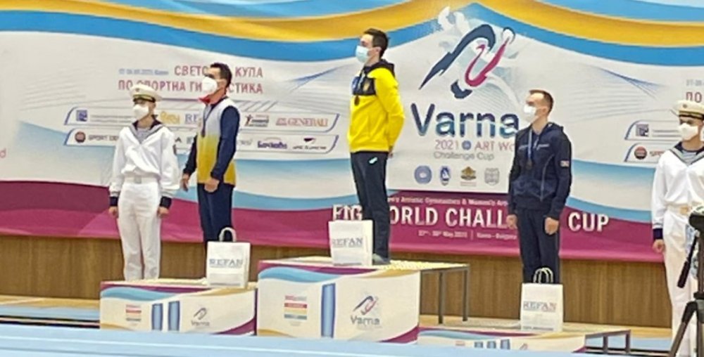 Gimnastică / Marian Drăgulescu, medaliat cu argint la Cupa Mondială de la Varna - gimnasticadragulescu-1622455781.jpg