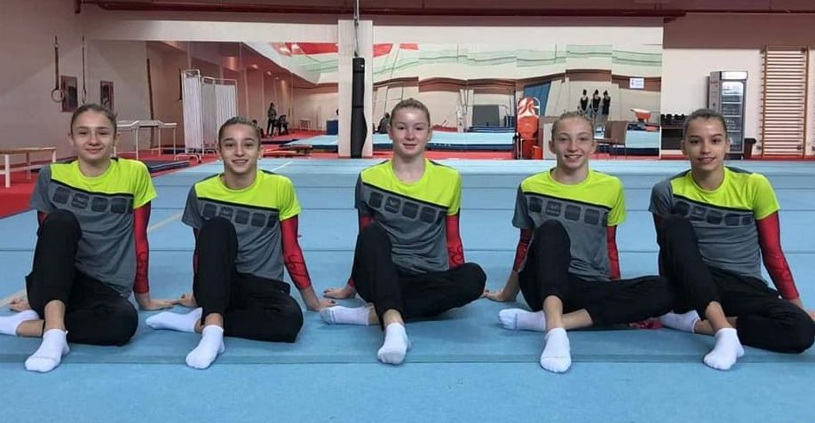 Gimnastică / Junioarele tricolore, ultimele pregătiri înaintea startului Campionatului European - gimnasticajunioare1612-1608130529.jpg