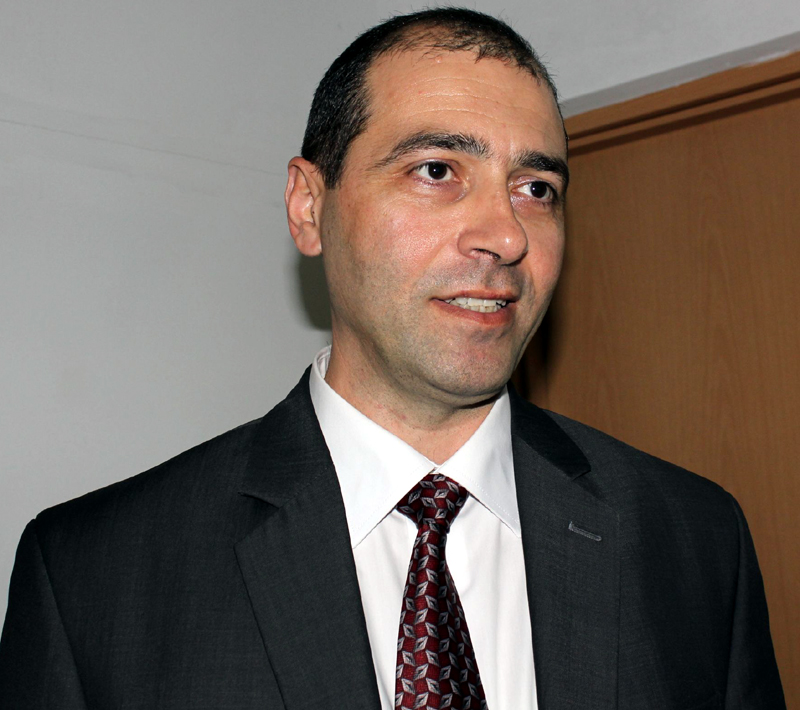 Profesorul Mihai Gîrțu își anunță astăzi oficial candidatura la funcția de rector - girtu-1328605863.jpg