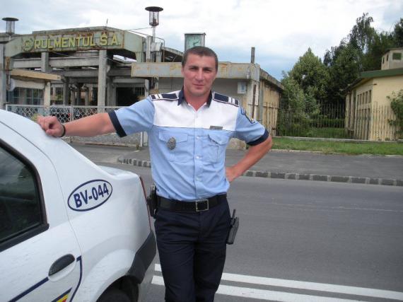 CUM SĂ SCAPI DE AMENZILE DE CIRCULAȚIE. Polițistul Marian Godină vine cu soluții - godinadigi24-1469611253.jpg