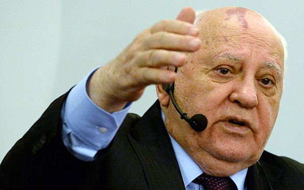 Gorbaciov, declarat indezirabil în Ucraina - gorbachev-1464279030.jpg