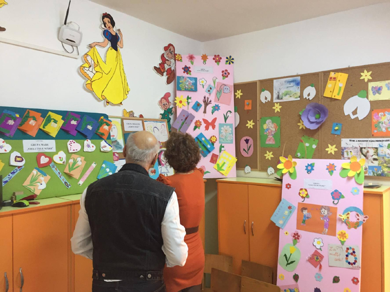 Preșcolarii Grădiniței 45 și artiștii dobrogeni au vernisat expoziția 