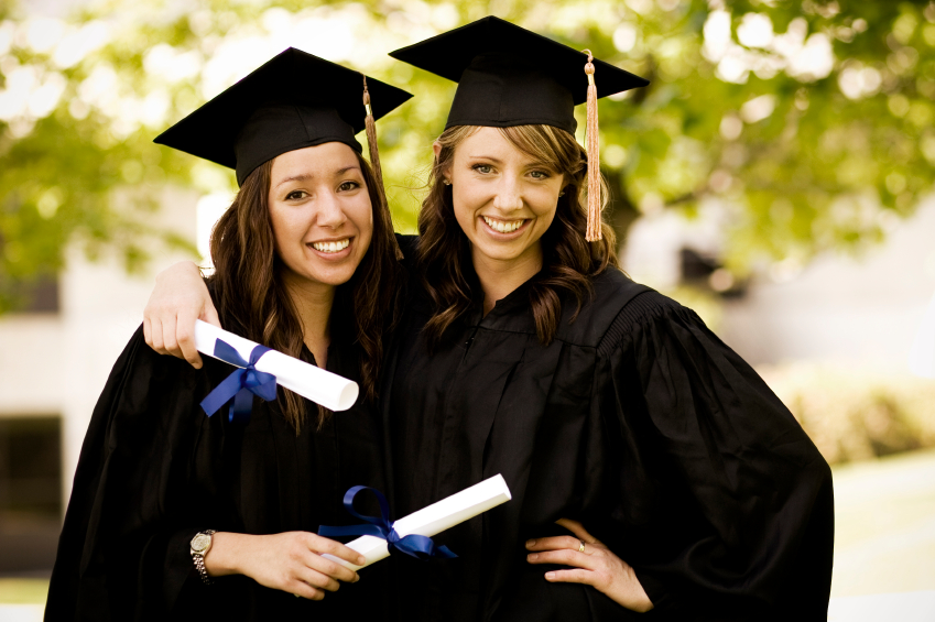 Primul târg de studii în străinătate - graduationpictures-1350292534.jpg