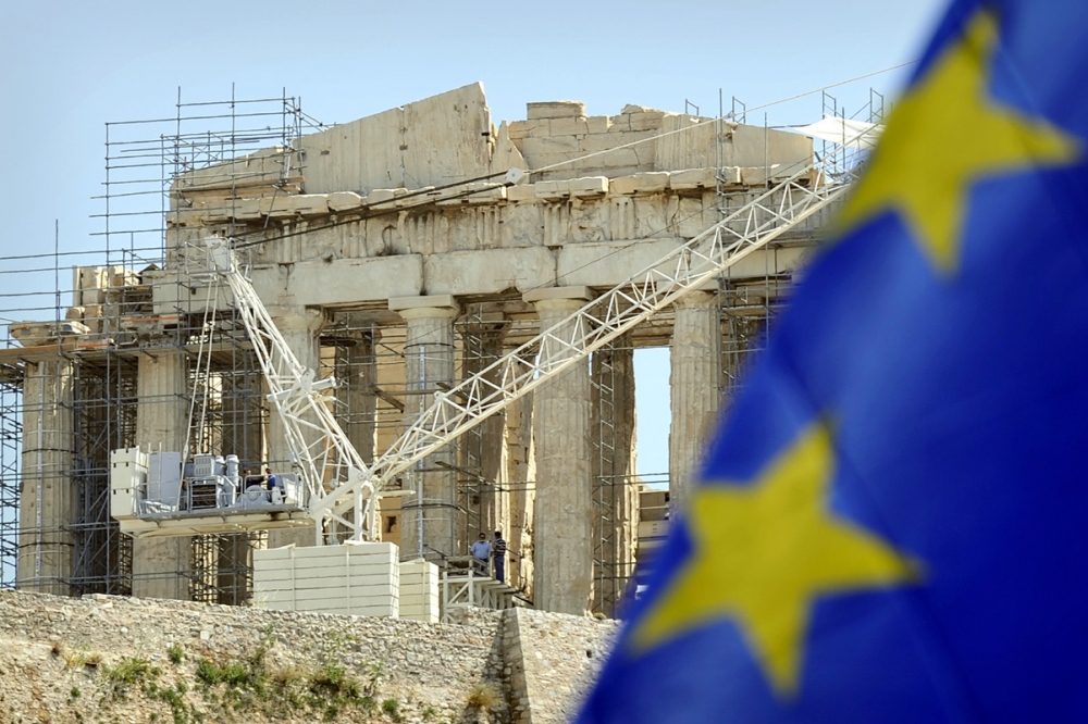 Grecia, cu un pas în afara zonei Euro - grecia-1337006873.jpg