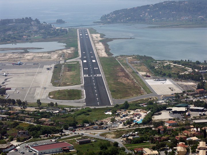 Guvernul de la Atena a aprobat concesionare pe 40 de ani a 14 aeroporturi către nemți - grecia-1439913739.jpg