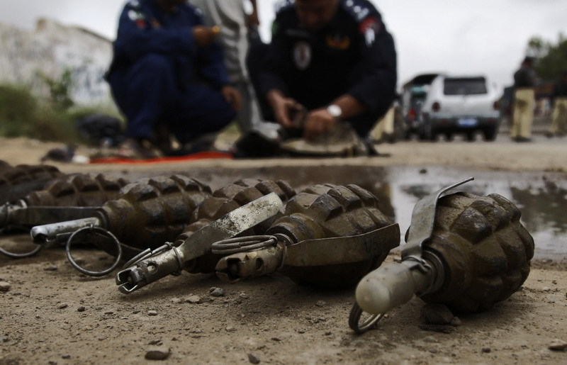 Peste o mie de grenade din Primul Război Mondial, descoperite în Vrancea - grenade-1568750597.jpg