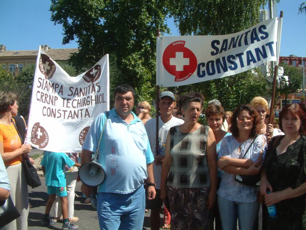 Federația Sanitas se pregătește de proteste - grevasanitasgf26-1432734216.jpg