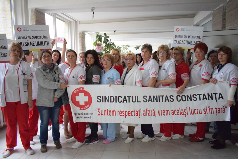 Spitalele din Constanța, blocate. Asistentele medicale sunt în grevă - grevaspitalsindicatulsanitas2-1477667441.jpg