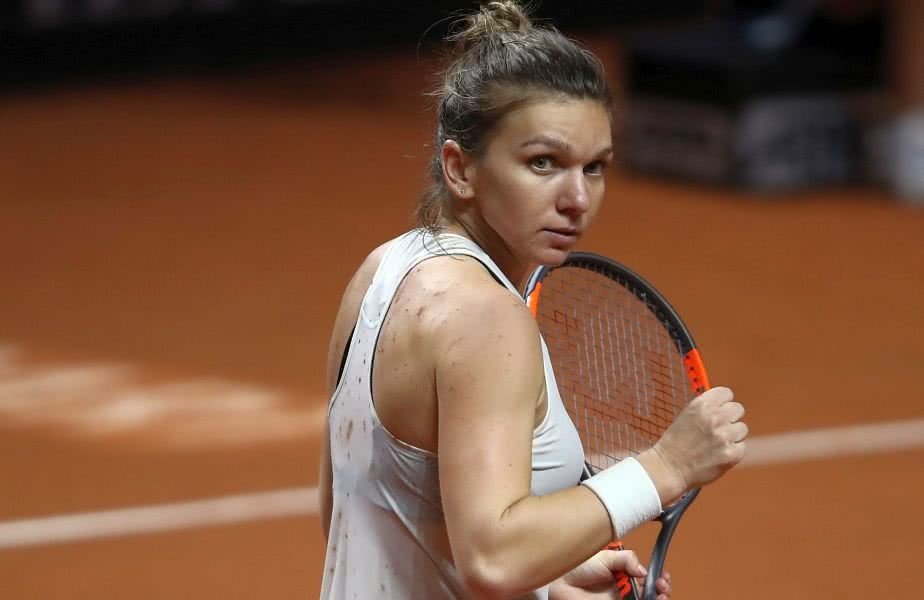 Tenis / Simona Halep, ELIMINATĂ de la Madrid de Karolina Pliskova - halep-1525961523.jpg