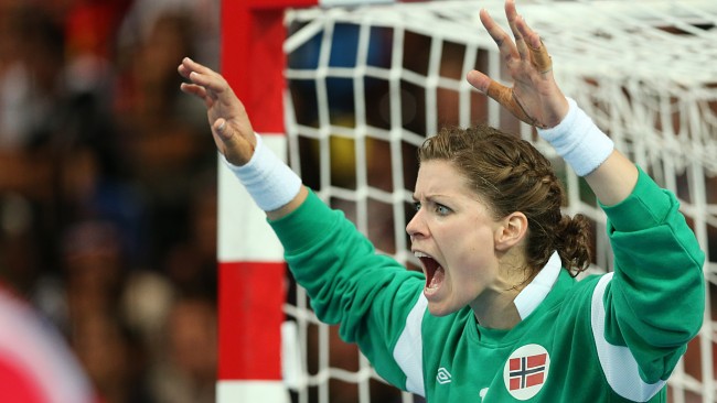 Handbal feminin / Norvegia a câștigat Campionatul Mondial din Danemarca, după 31-23 în finala cu Olanda - handbal-1450684174.jpg