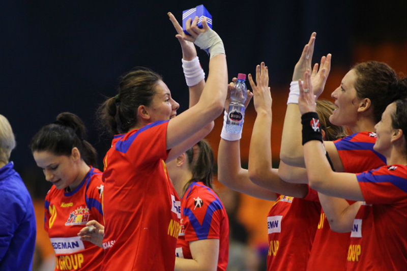 România, debut perfect la Mondialele de handbal feminin - handbalromaniafotoprosport-1386524712.jpg