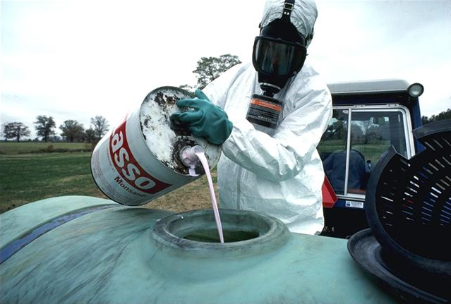 Pesticide de 450 de ori peste limită în verdețurile din piață - hazardouspesticide-1710922072.jpg