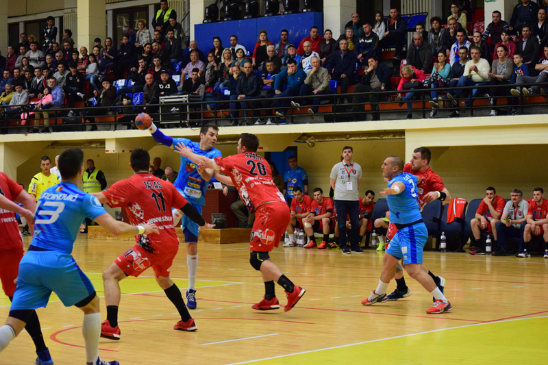 HC Dobrogea Sud joacă finala pentru medaliile de bronz. Dinamo, ajutată de arbitri - hcdobrogea1495037077-1495174657.jpg