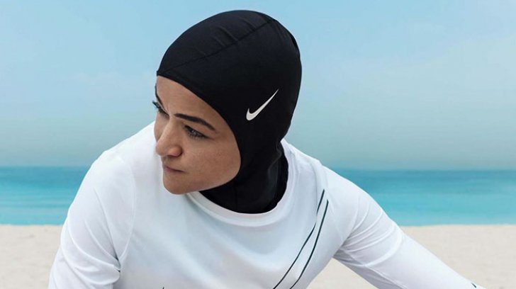 Brandul Nike lansează în premieră o colecție dedicată musulmanilor - hijab317558900-1488982836.jpg